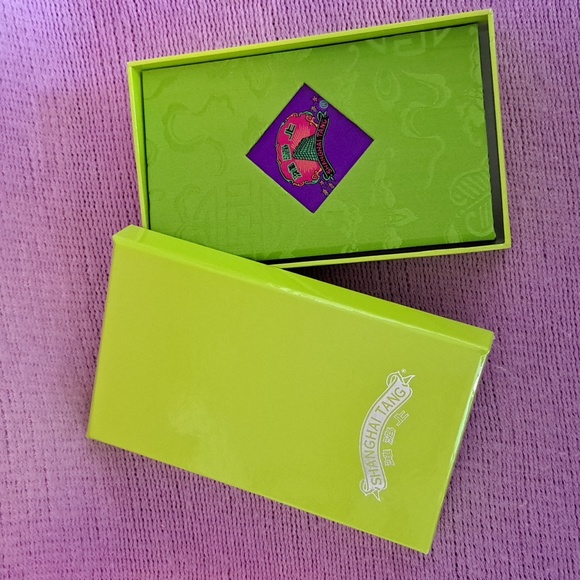 Shanghai Tang Address Book and Notepad - Picture 9 of 9